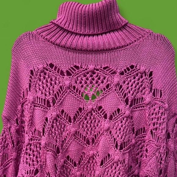 NWT EN CRÈME Magenta Turtleneck Sweater - Picture 5 of 5